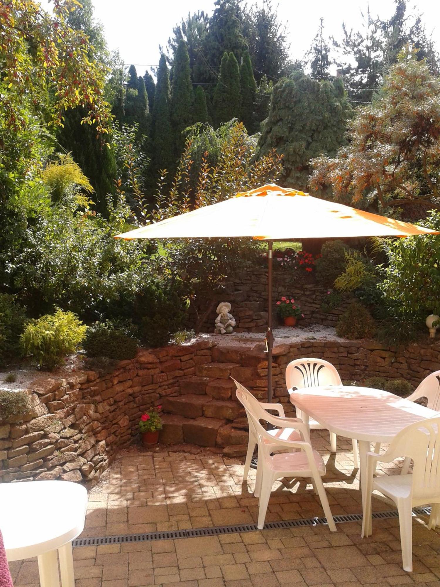 Cecey Vendeghaz Bed & Breakfast เอ็กเกอร์ ภายนอก รูปภาพ